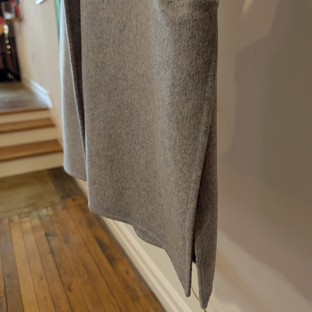 COS Grey Hooded Vest (XS/S) - Picture 7 of 9
